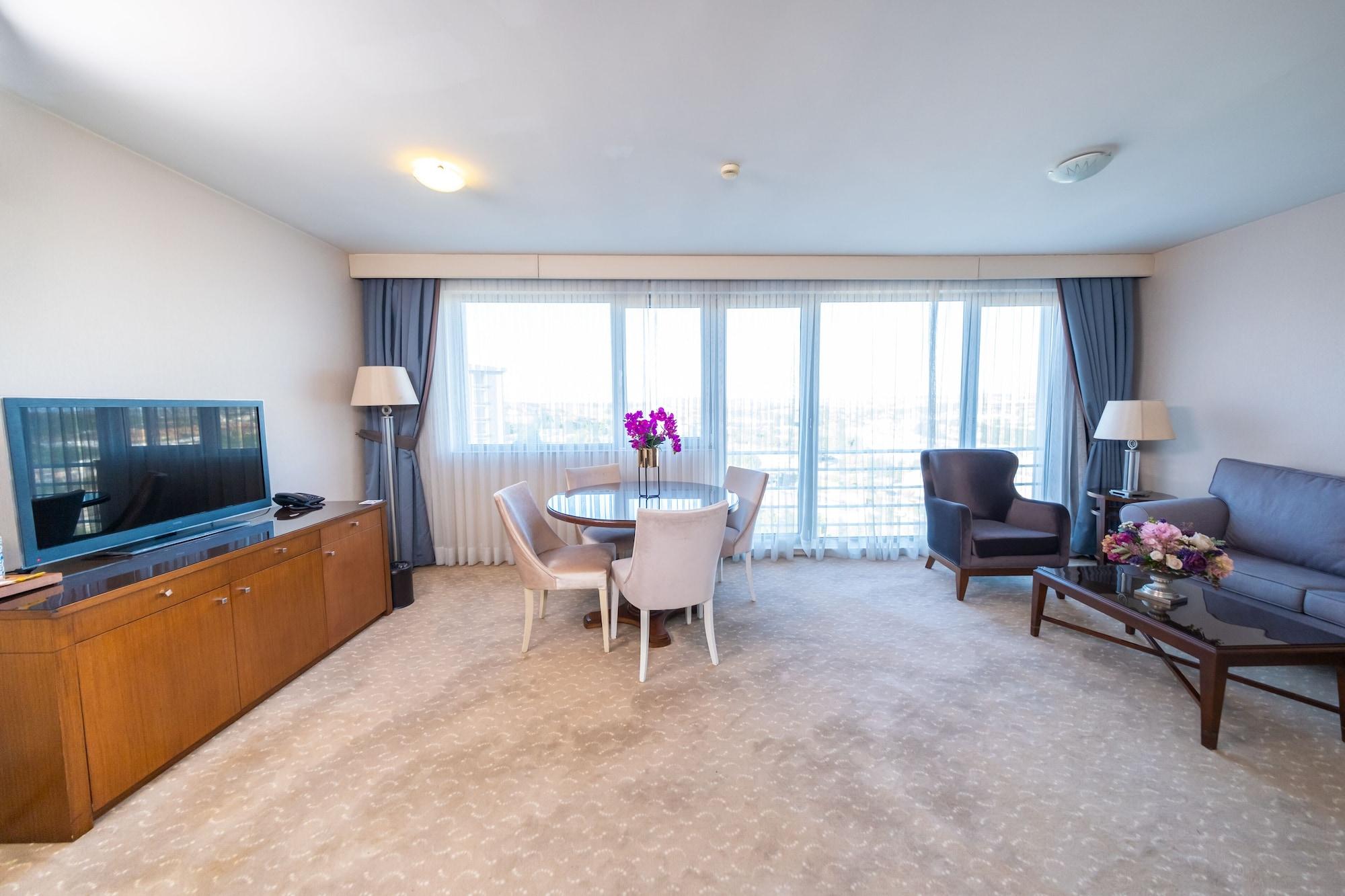 Miracle Airport Hotel&spa Otel 5*